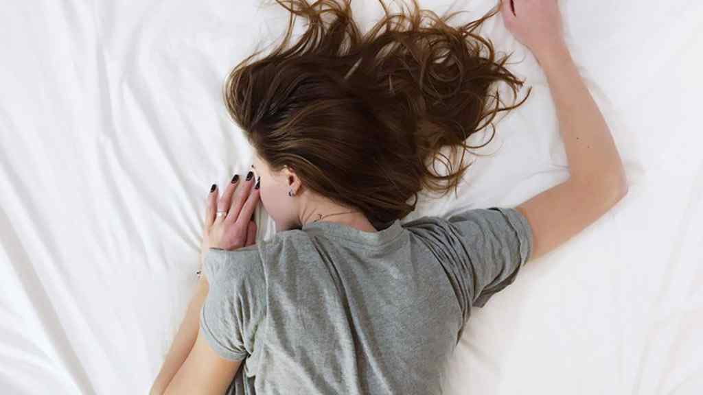 NATURAL WAYS TO TREAT INSOMNIA